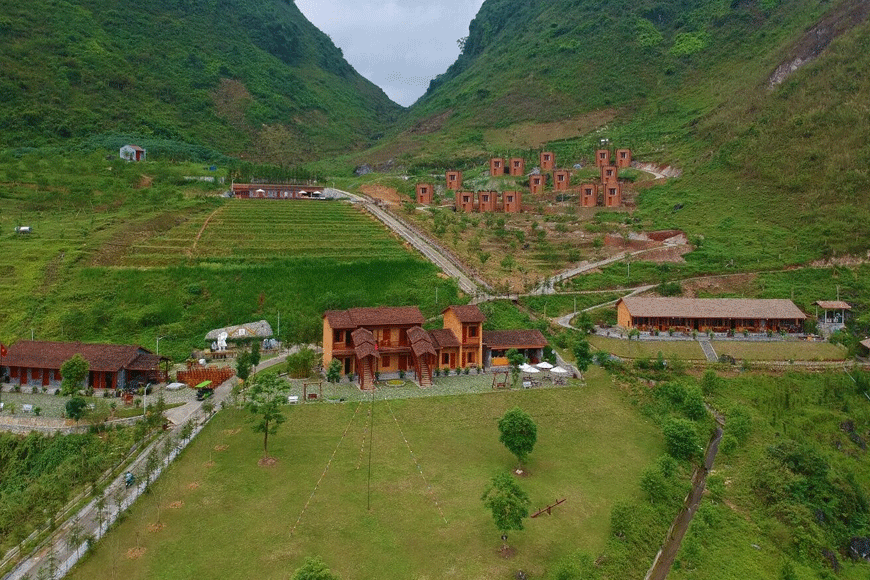 Mong Village Communal House. Ảnh: sưu tầm