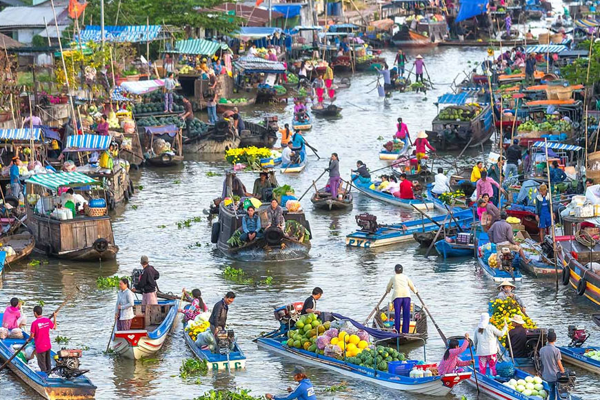 chợ nổi Ngã Năm