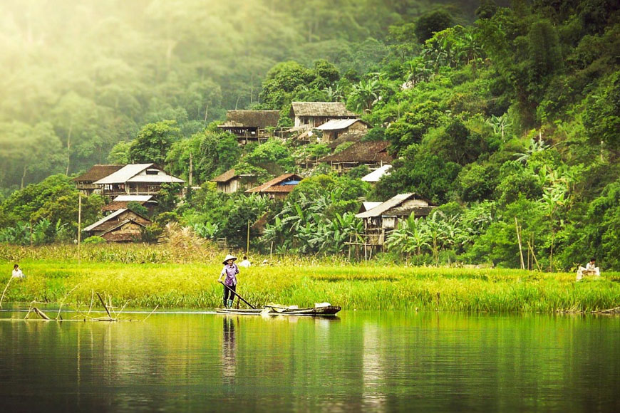 bản làng Pác Ngòi