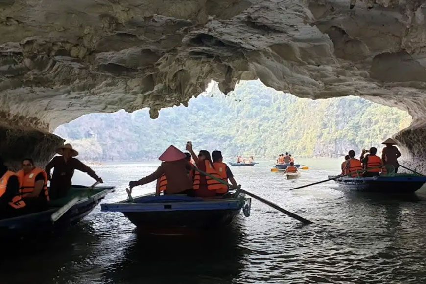 Đường vào hang động. Ảnh: Sưu tầm 