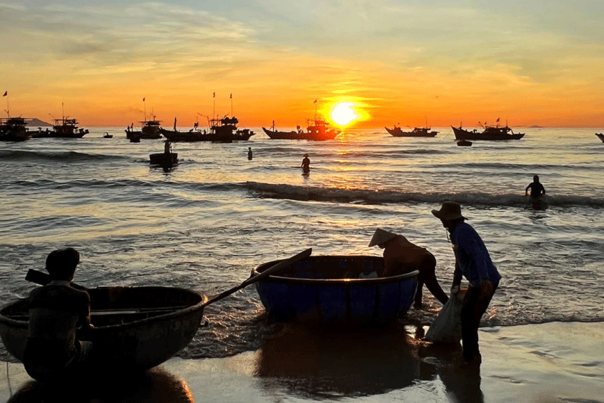 Bình minh trên biển Đại Lãnh. Ảnh: sưu tầm