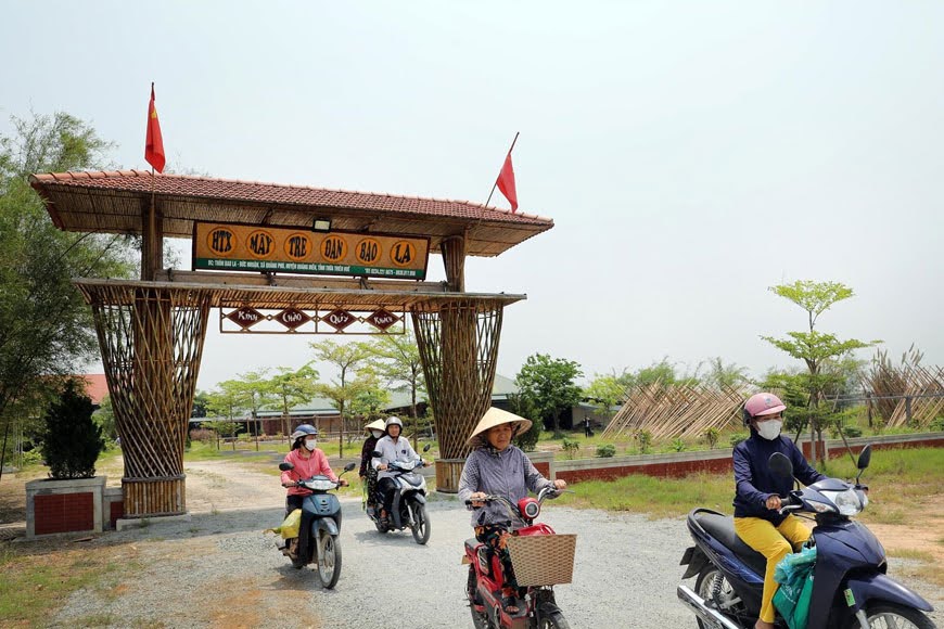 dia-chi-lang-nghe-bao-la