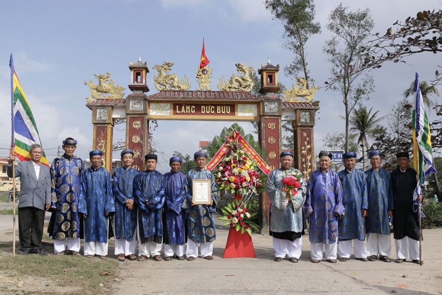 lang-nghe-banh-duc-buu