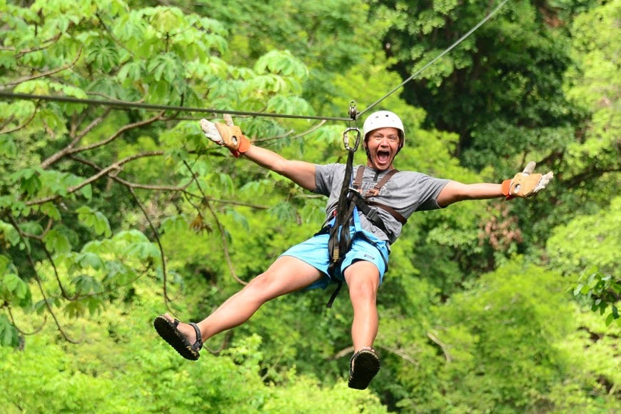 Du-zipline-mao-hiem-Canopy-tour