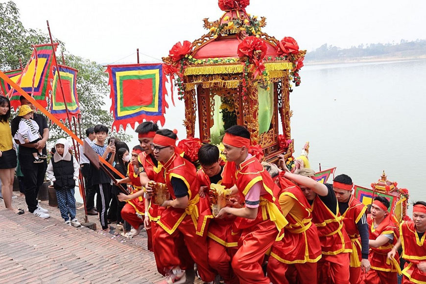 Lễ hội làng gốm Bát Tràng. Ảnh: Sưu tầm 