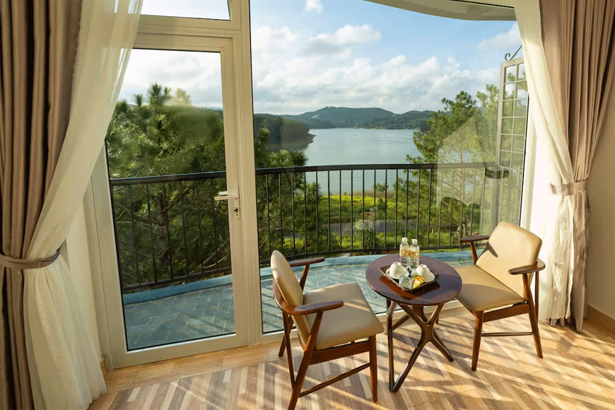 Không gian mở tuyệt đẹp Romeo & Juliet Dalat Resort. Ảnh: sưu tầm