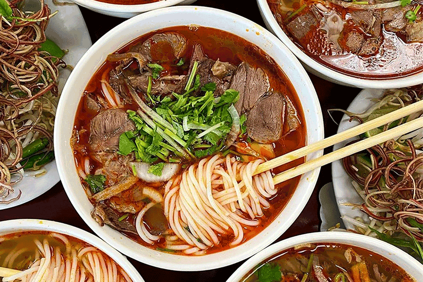 Bún bò Huế đậm chất Huế. Ảnh: sưu tầm