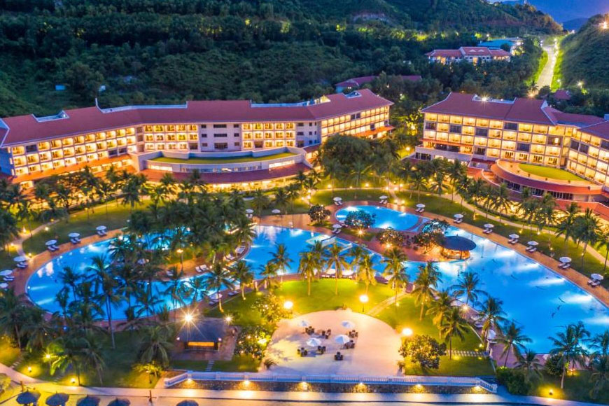 Toàn cảnh resort lung linh về đêm. Ảnh: Sưu tầm 