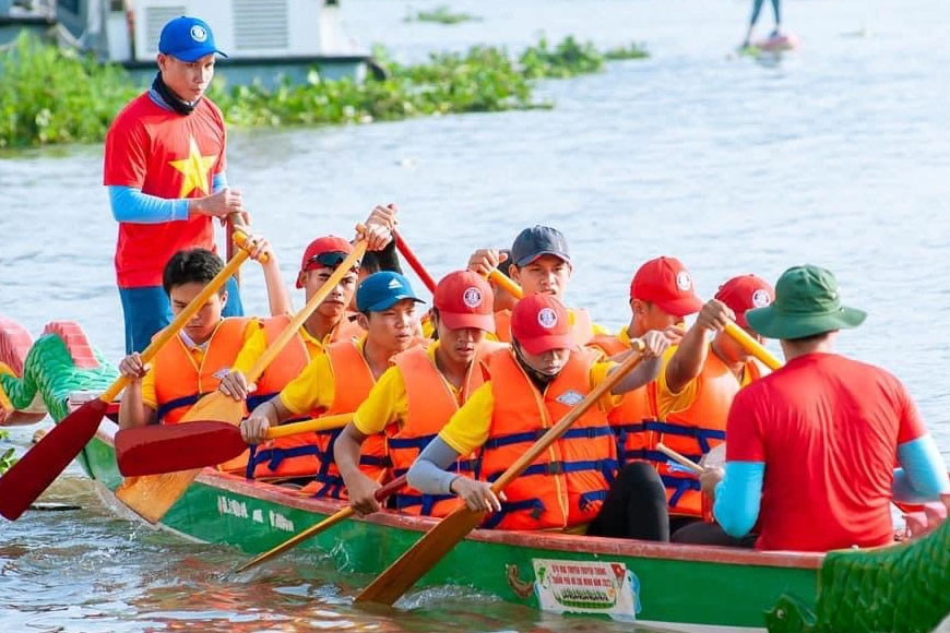 Lưu ý khi tham gia xem lễ hội đua thuyền. Ảnh: Sưu tầm 