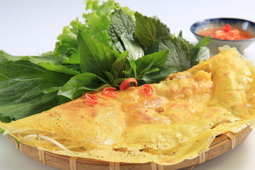 Nước mắm chua ngọt pha theo công thức riêng tạo nên linh hồn món ăn. Ảnh: Sưu tầm 