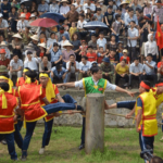 Tổng quan về trò chơi kéo co truyền thống. Ảnh: sưu tầm