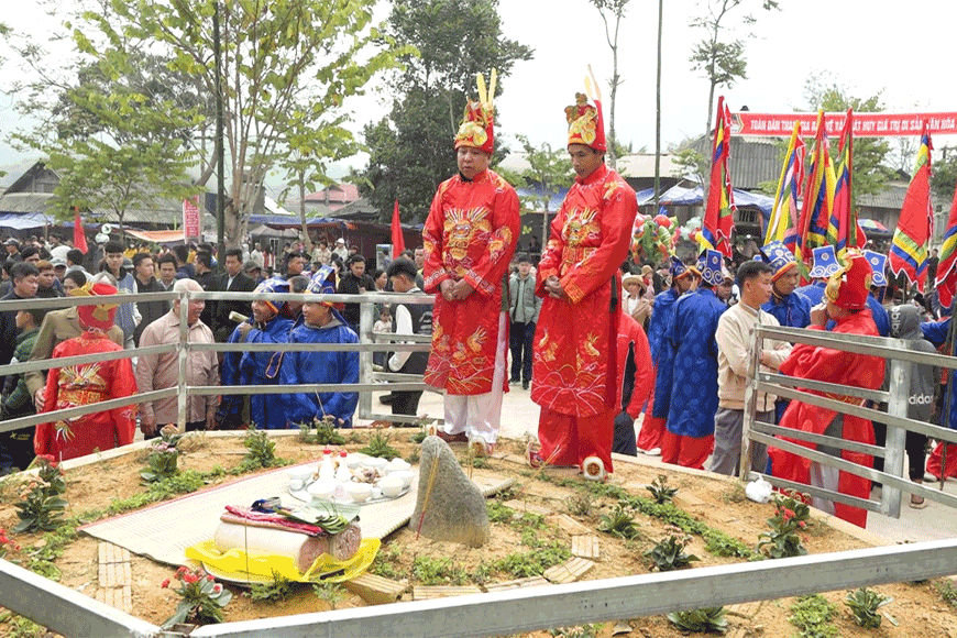Nghi thức chính trong lễ hội. Ảnh: sưu tầm
