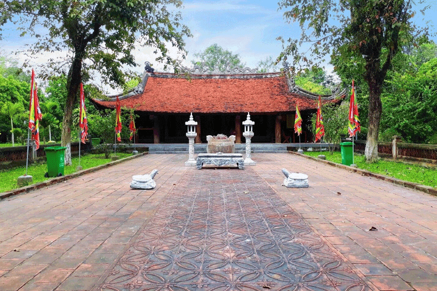 Nghi thức rước kiệu thu hút nhiều người dân. Ảnh: sưu tầm