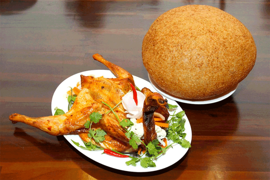 Xôi phồng gà quay thơm ngon. Ảnh: sưu tầm