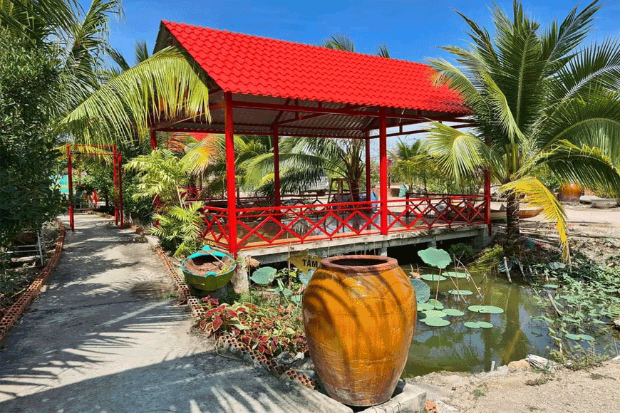 Không gian thưởng thức lẩu mắm hòa cùng thiên nhiên. Ảnh: sưu tầm