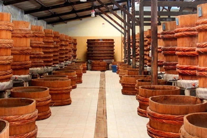 Câu chuyện về nước mắm Phú Quốc mang đến cho du khách những trải nghiệm ẩm thực đáng nhớ. Ảnh: Sưu tầm