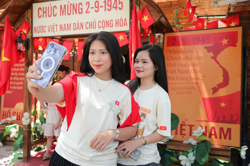 Sẵn sàng xem diễu binh, diễu hành dịp 2/9. Ảnh: Sưu tầm