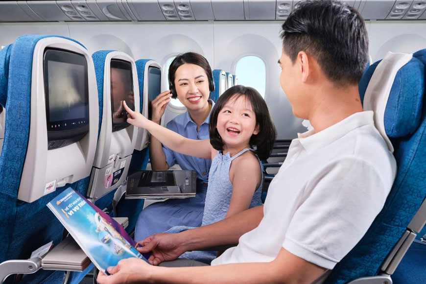 Hãy kiên nhẫn để có những tấm vé trở về quê với gia đình. Ảnh: Sưu tầm 