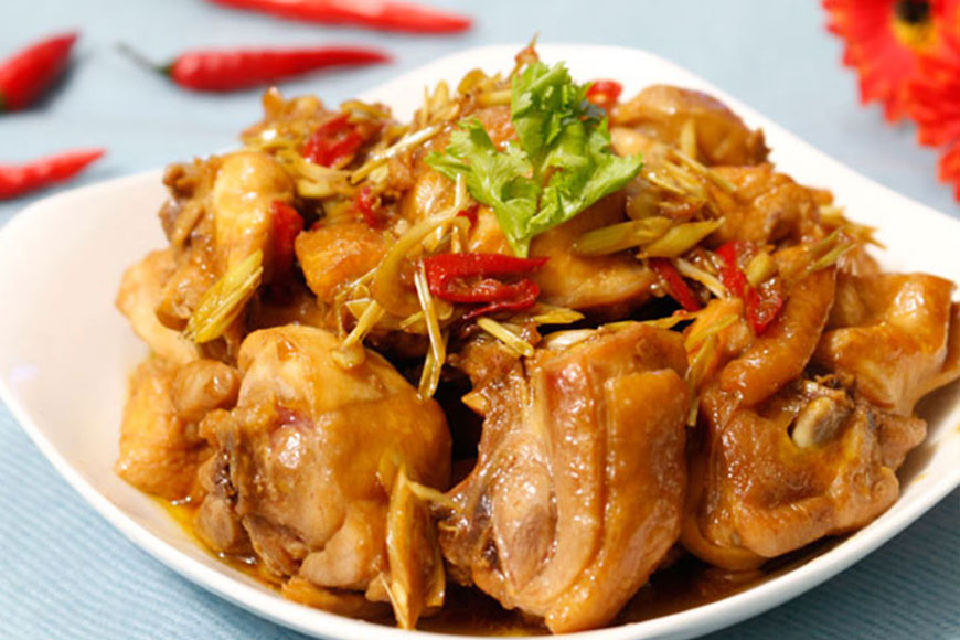 Gà xào sả ớt. Ảnh: Sưu tầm