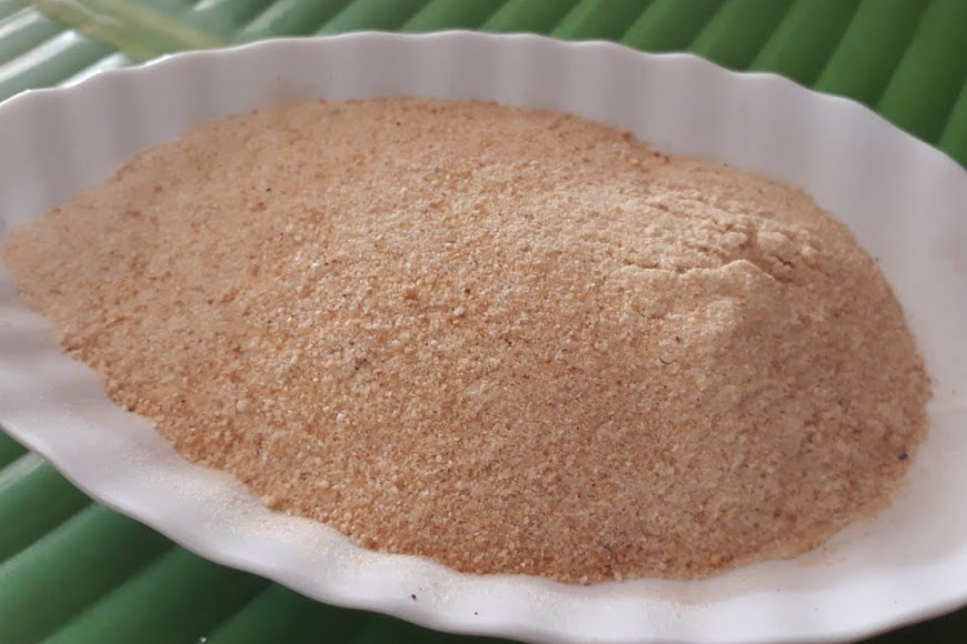 Thính gạo là 1 trong những món ăn không thể thiếu trong quá trình chế biến mắm tép. Ảnh: Sưu tầm 