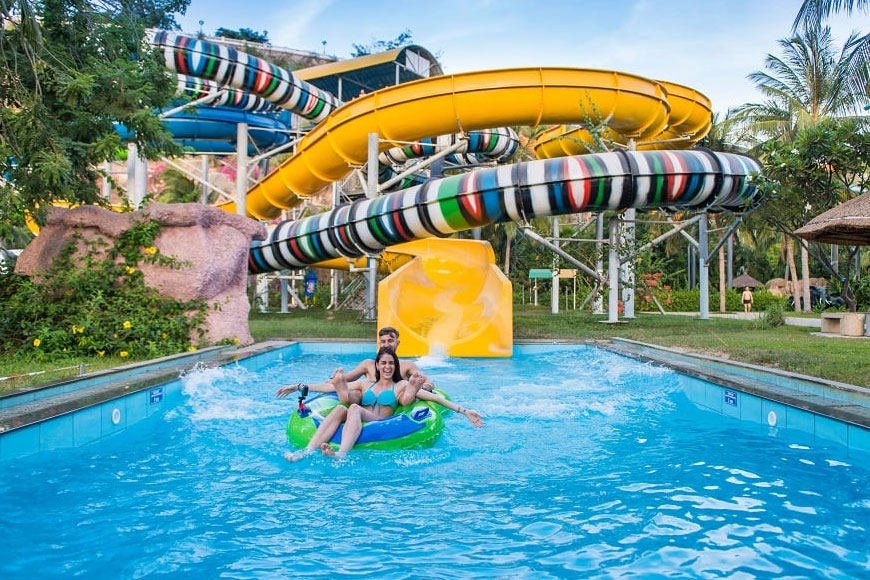 Trải nghiệm khó quên ở công viên nước. Ảnh: Sưu tầm 