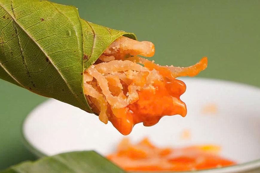 Hương vị đặc trưng bùi bùi, nồng đượm của món nem chinh phục ngay cả những thực khách khó tính nhất. Ảnh: Sưu tầm