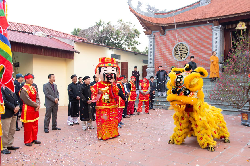 Một trong những hoạt động của lễ hội đền Bà Chúa Kho. Ảnh: Sưu tầm 