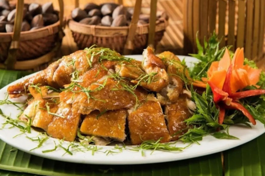 Món ngon từ gà đồi Yên Thế. Ảnh: Sưu tầm