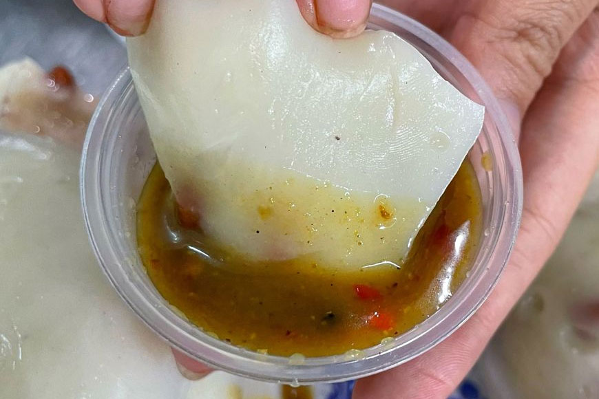 Bánh đúc chấm tương. Ảnh: Sưu tầm 
