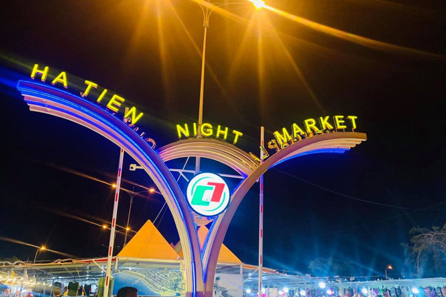Chợ đêm Hà Tiên. Ảnh: Sưu tầm 