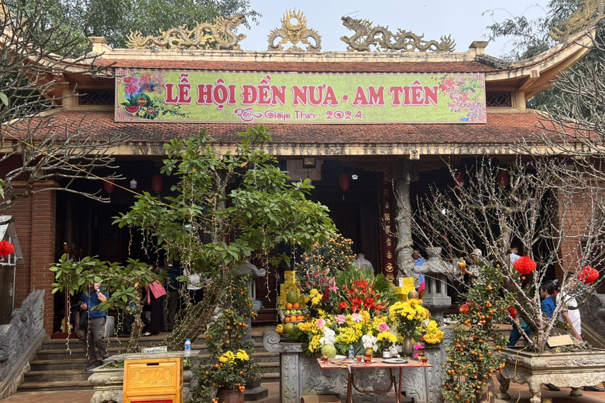 le-hoi-den-nua-am-tien