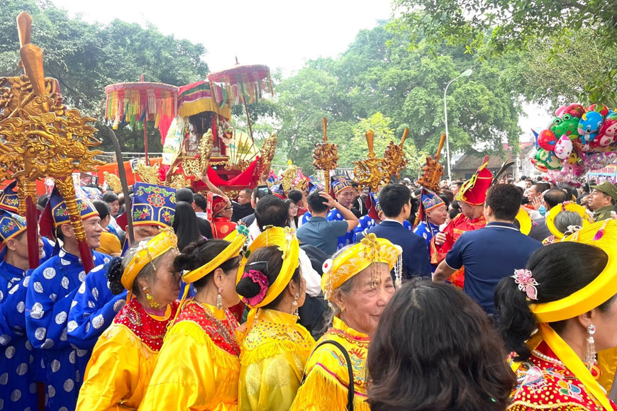 ruoc-hoi-den-phu-ung