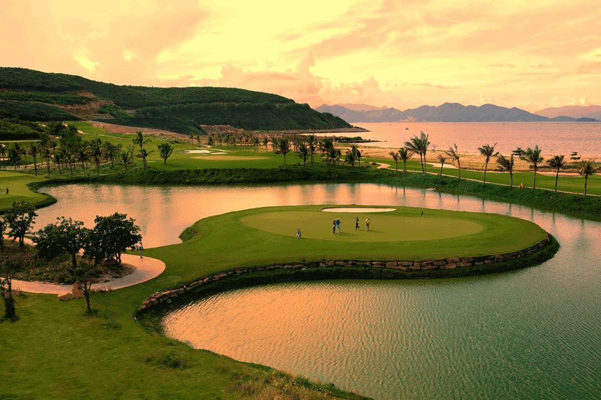 Sân golf chuẩn quốc tế. Ảnh: sưu tầm