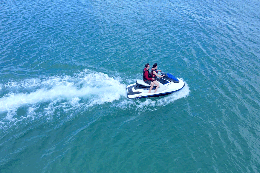 Trải nghiệm Jetski thú vị. Ảnh: sưu tầm