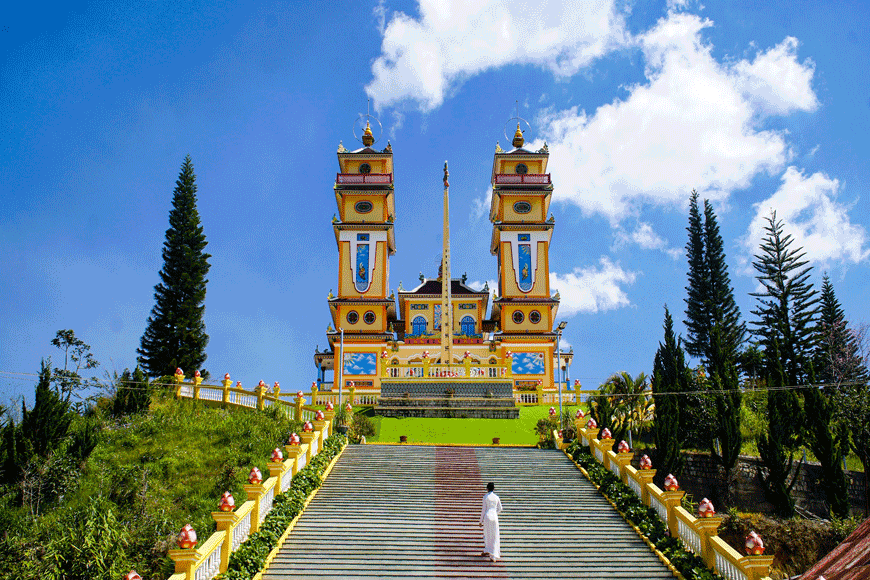 Nét đẹp Thánh thất Dương Đông. Ảnh: sưu tầm