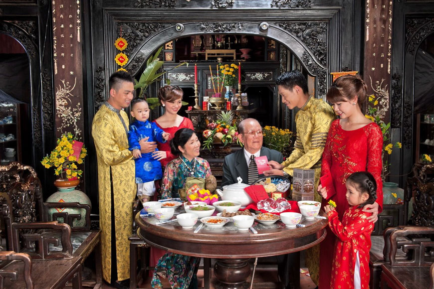 Đoàn viên ngày Tết. Ảnh: Sưu tầm