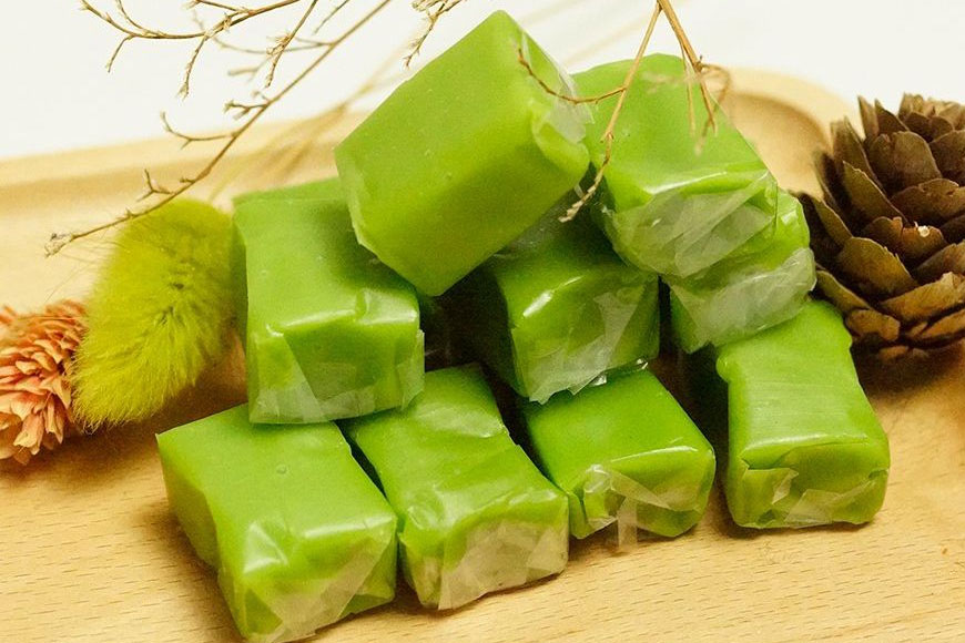 Có nhiều loại kẹo dừa với màu sắc khác nhau. Ảnh: Sưu tầm 