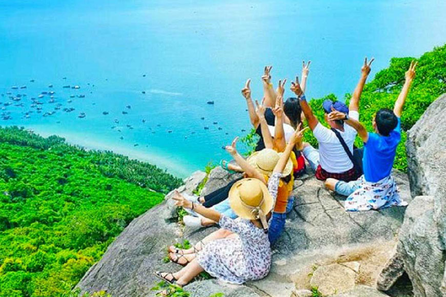 Đến Hòn Sơn bạn cần lưu ý một số điều để có chuyến hành trình thuận lợi. Ảnh: Sưu tầm
