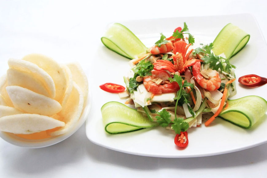 Bày trí món ăn. Ảnh: Sưu tầm