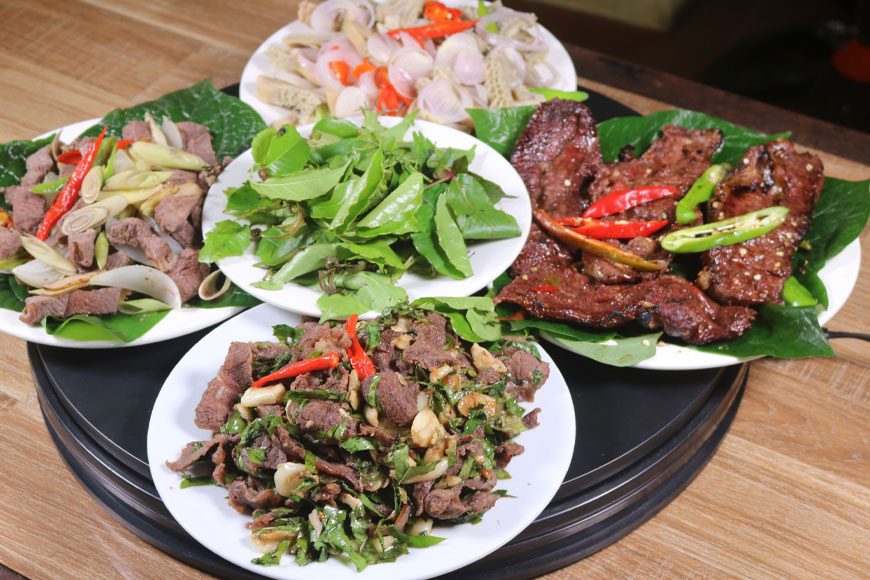 Khám Phá Quảng Trị: Đặc Sản Thịt Trâu Lá Trơng Gây Thương Nhớ