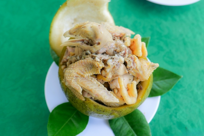 Gà Hấp Bưởi: Đặc Sản Đồng Nai Đậm Hương Quê