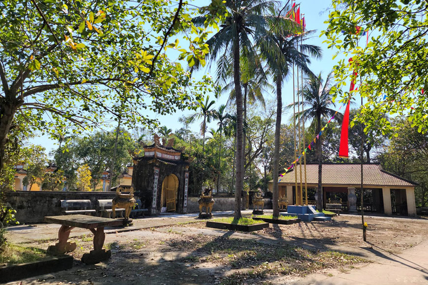 Thăm Làng cổ Bích La – Lò sinh quan, nôi sinh tử sĩ