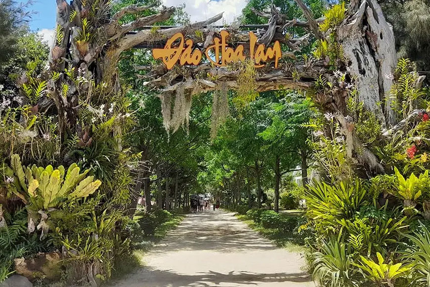Đảo Hoa Lan – Kỳ quan hoa cỏ và thiên nhiên hoang sơ tại Nha Trang