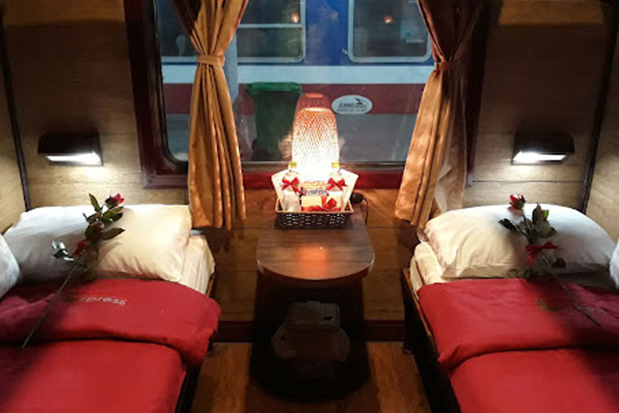 Chuyến tàu đoàn viên: Không chỉ là vé, mà còn là câu chuyện yêu thương phía sau